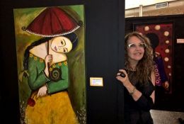 06/06/2016 - Confira a exposição da artista plástica Chris Cysneiros